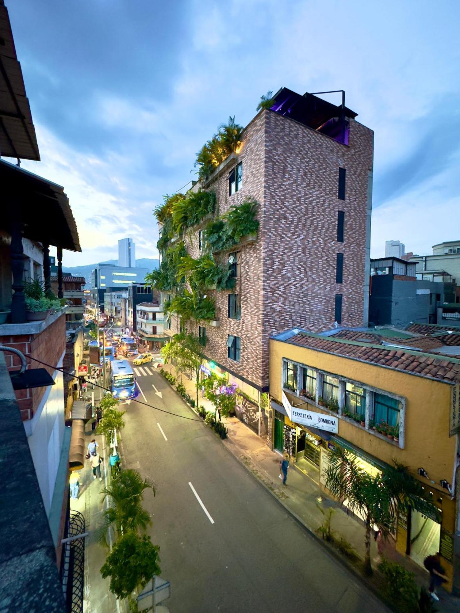 Hotel Select Medellín Exteriör bild